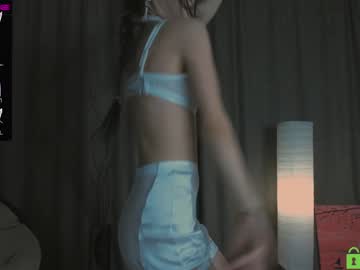 female cam couple naiamo image #2998258