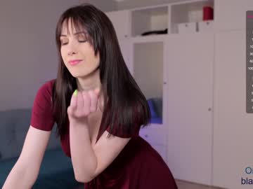 female cam girl _blackbee_ image #1256076