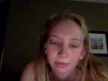 female cam girl snowbunny1019 image #3354892