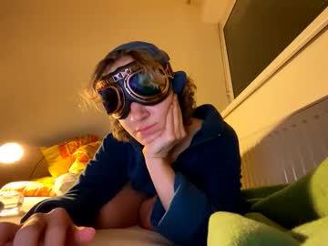 fliegerfrau  female  webcam