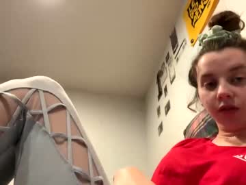 female cam couple petitegirluvsdick image #1694261