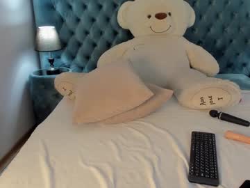 female cam girl amandabev image #4011770