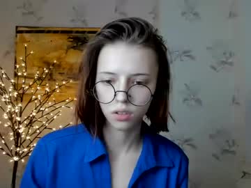 female cam girl karinastarr1 image #3308267