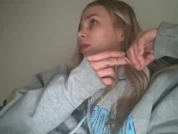 female cam couple chloe_damian image #4081203
