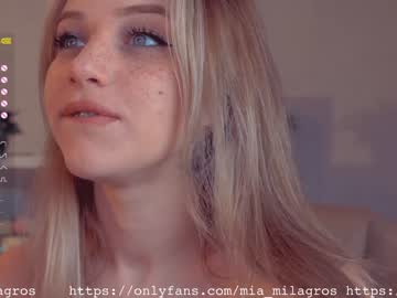 female cam girl mia_milagros image #1026764