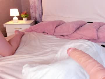 female cam girl esmeross_ image #2023545