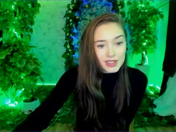 female cam couple leila_parker_ image #1124714