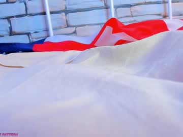 female cam girl eugenetomas image #2154321