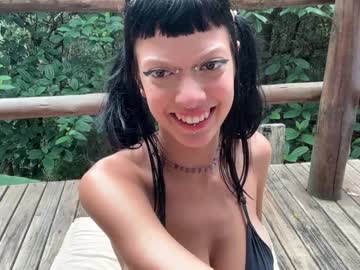female cam couple sweetbambiiii image #4054072