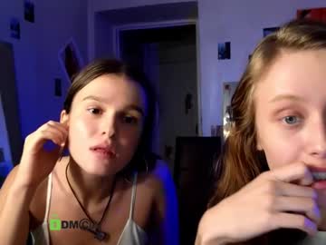 gigi_and_margo  female  webcam