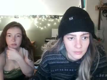 female cam girl pixelatedprincess image #3481993