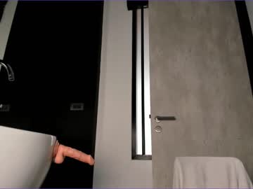 female cam girl akino_17 image #1748585