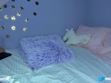 female cam girl emilyn_keatting image #2600691