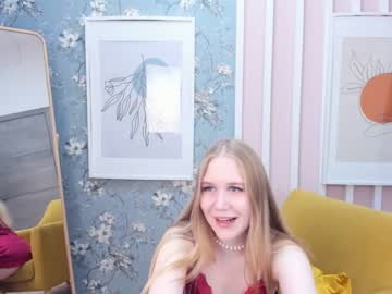 female cam girl kittenbella image #2735239