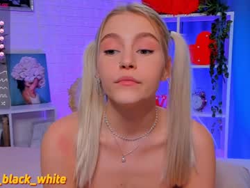 female cam couple huntertiana image #250059