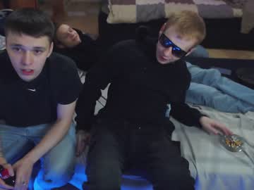 female cam man alvin__main image #2800340