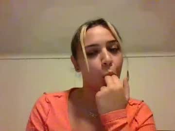 female cam girl theerxthless image #511371
