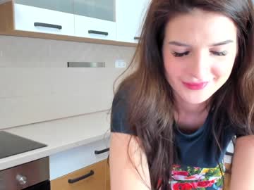 female cam girl elaanna image #3612244