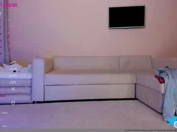 female cam girl hollyextra image #3685840
