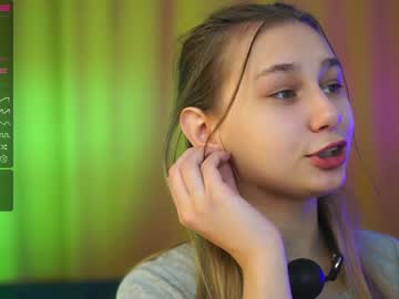 female cam girl dainty_bit image #2745263