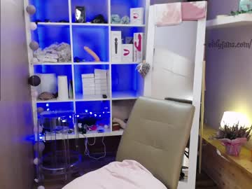 female cam girl taralanes image #543861