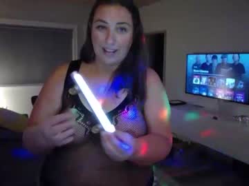 female cam girl anniegetyourgun image #359225