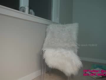 female cam girl saraxjacob image #2952107