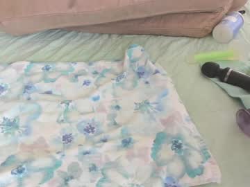 female cam girl honey_sunshine image #2578886