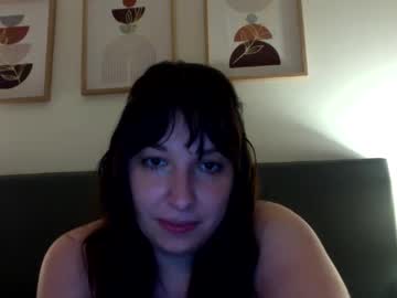 trinny4u  female  webcam