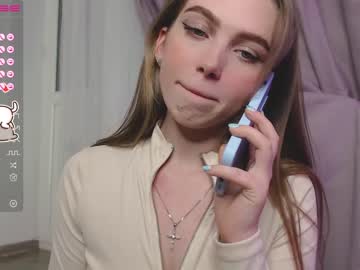 female cam girl small_blondee image #3056638