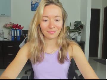 female cam couple ellcrys image #3637443
