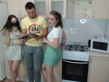 female cam couple renae_tom image #2462567