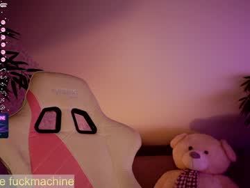 female cam girl emelywood_ image #3524671