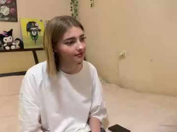 female cam girl redbull_girl image #3994414