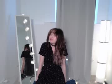 female cam girl y_u_m_i_k_a image #2021537