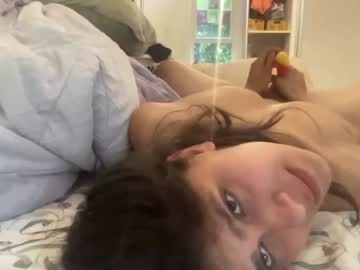 female cam girl ozzyogqt image #3181160