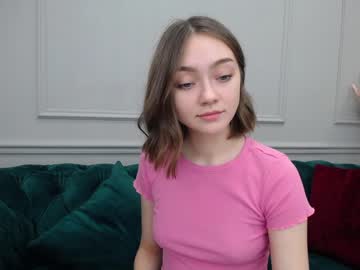 female cam girl adelewilson__ image #274892