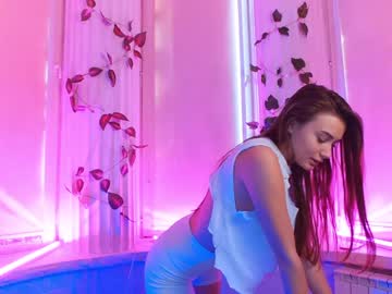 female cam girl luna_drips image #1886218