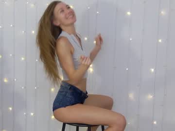 female cam girl teonasafina__ image #3415503