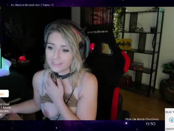 female cam girl kimilee22 image #2747338