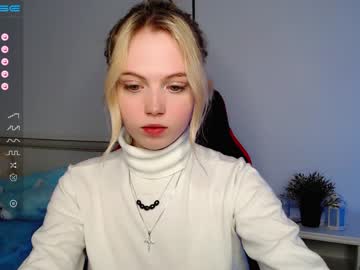 female cam girl small_blondee image #3758875