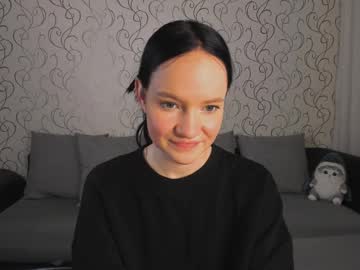 cocacolastik  female  webcam