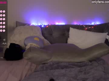 female cam girl mari_and_jandro image #3840810