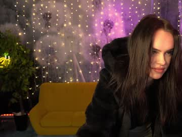 female cam couple kira0541 image #3636948