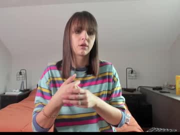 female cam girl hi_cut_cutie image #3012860