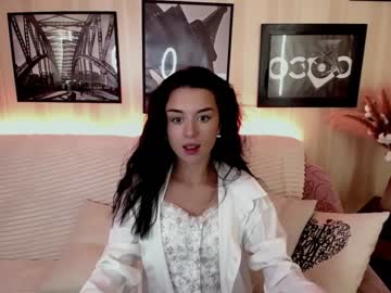 female cam girl zara_larison image #2569580