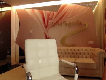 female cam girl wildtequilla image #2190058