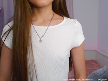 female cam girl ambertan1 image #975948