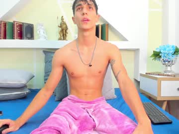 female cam man asher_leee image #1162909
