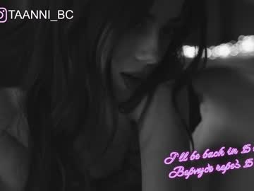 female cam girl taanni_bc image #2970275